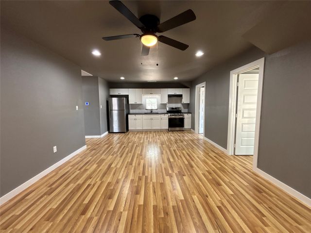 410 S Kaufman Street, Seagoville, TX 75159