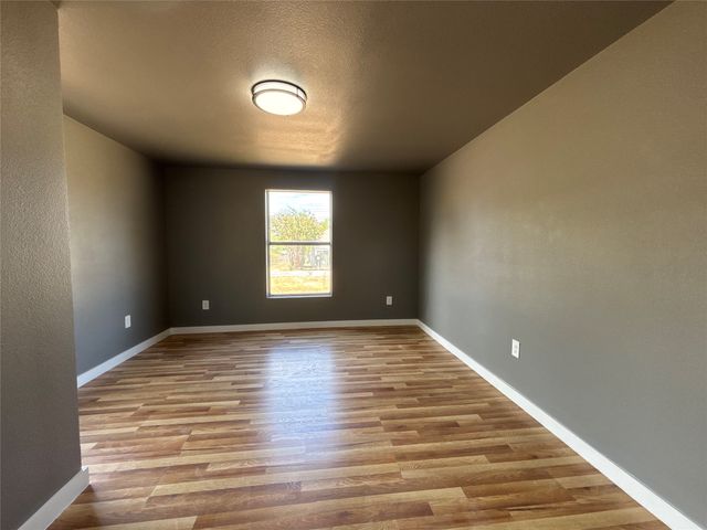 410 S Kaufman Street, Seagoville, TX 75159