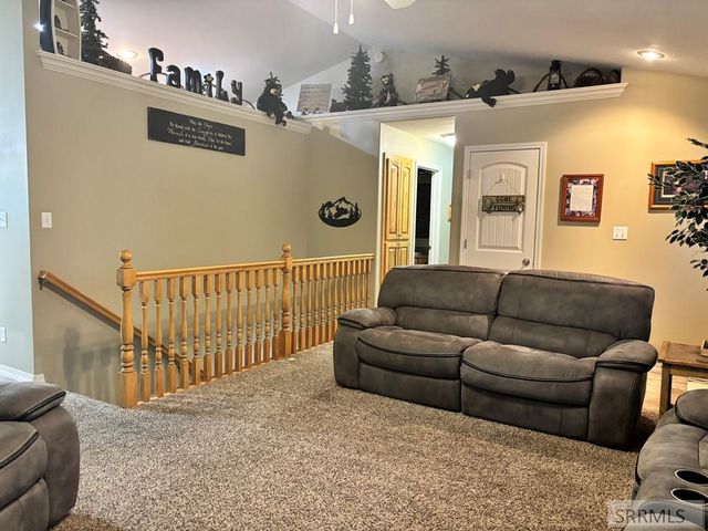 2890 N Azure Drive, Idaho Falls, ID 83401