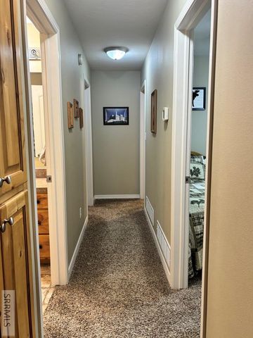2890 N Azure Drive, Idaho Falls, ID 83401