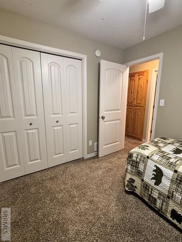 2890 N Azure Drive, Idaho Falls, ID 83401