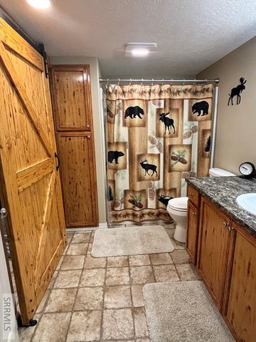 2890 N Azure Drive, Idaho Falls, ID 83401