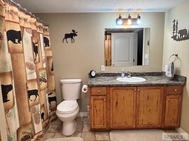 2890 N Azure Drive, Idaho Falls, ID 83401