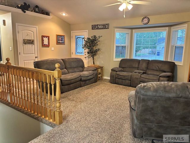 2890 N Azure Drive, Idaho Falls, ID 83401
