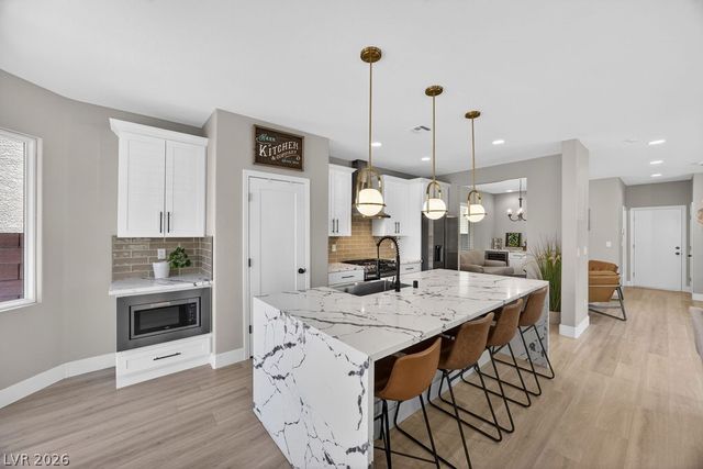 10660 Cumberland Creek Avenue, Las Vegas, NV 89166