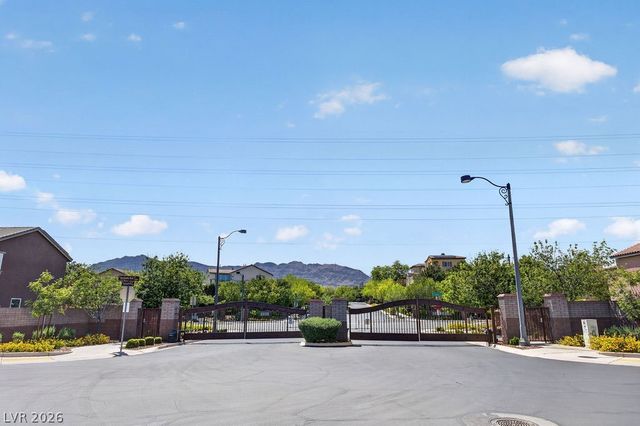 10660 Cumberland Creek Avenue, Las Vegas, NV 89166