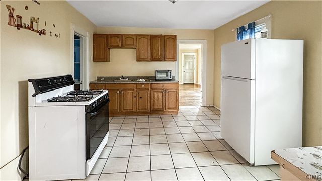 807 Mcvean Street, Utica, NY 13502