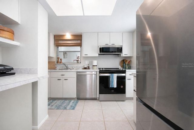 3252 WESTFORD LANE 122, Sarasota, FL 34231