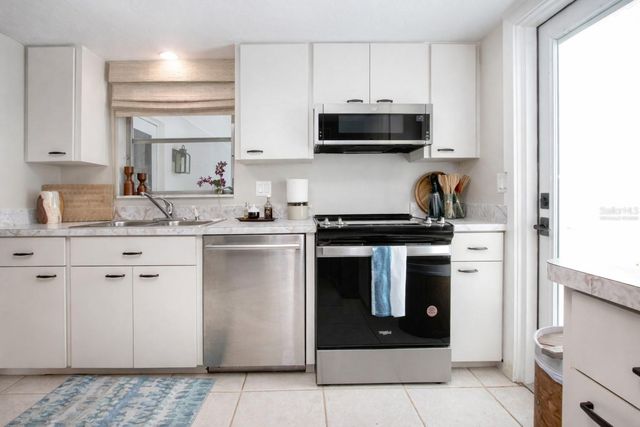 3252 WESTFORD LANE 122, Sarasota, FL 34231