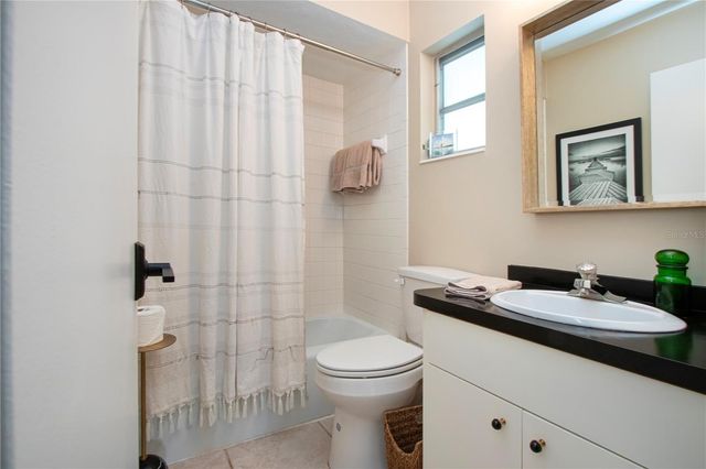 3252 WESTFORD LANE 122, Sarasota, FL 34231