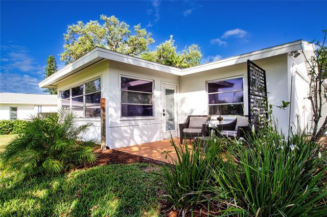 3252 WESTFORD LANE 122, Sarasota, FL 34231