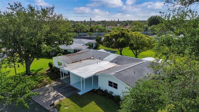 3252 WESTFORD LANE 122, Sarasota, FL 34231