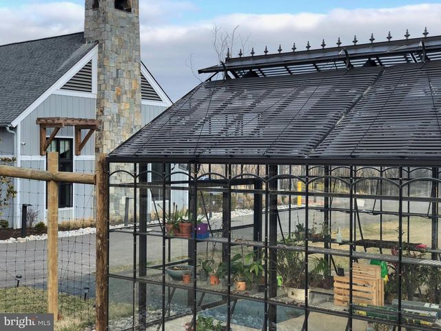 16956 TAKEAWAY LN, Dumfries, VA 22026