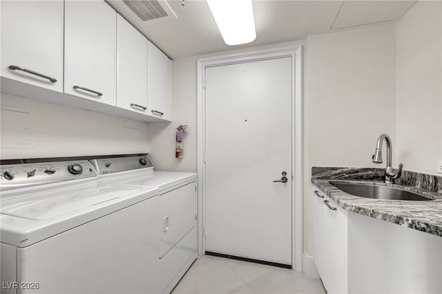 2777 Paradise Road 2304, Las Vegas, NV 89109