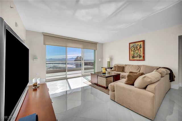 2777 Paradise Road 2304, Las Vegas, NV 89109