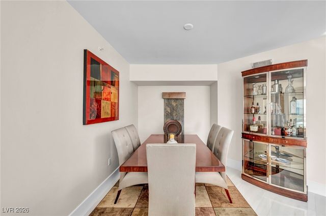 2777 Paradise Road 2304, Las Vegas, NV 89109