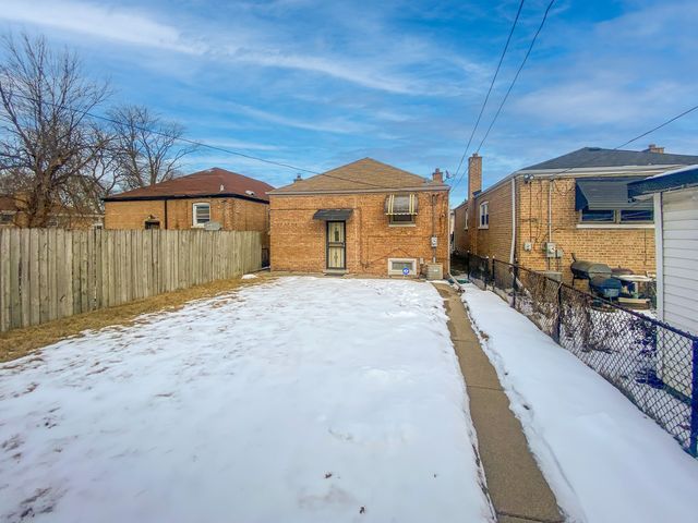 12632 S Emerald Avenue, Chicago, IL 60628