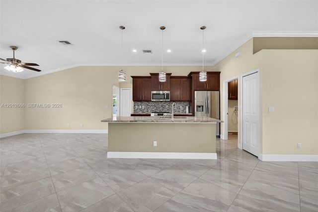 1922 SE Camilo St, Port St. Lucie, FL 34952