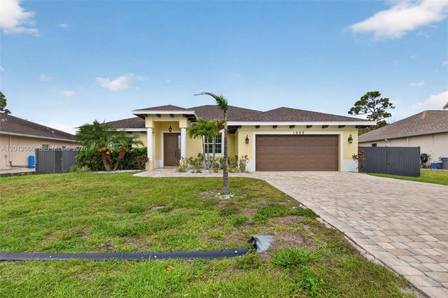 1922 SE Camilo St, Port St. Lucie, FL 34952