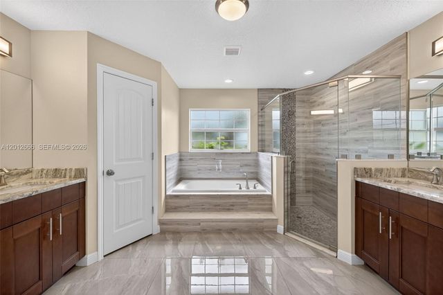 1922 SE Camilo St, Port St. Lucie, FL 34952