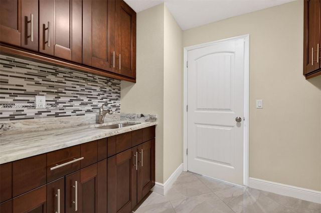 1922 SE Camilo St, Port St. Lucie, FL 34952