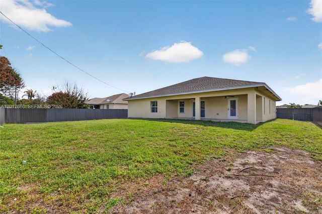 1922 SE Camilo St, Port St. Lucie, FL 34952