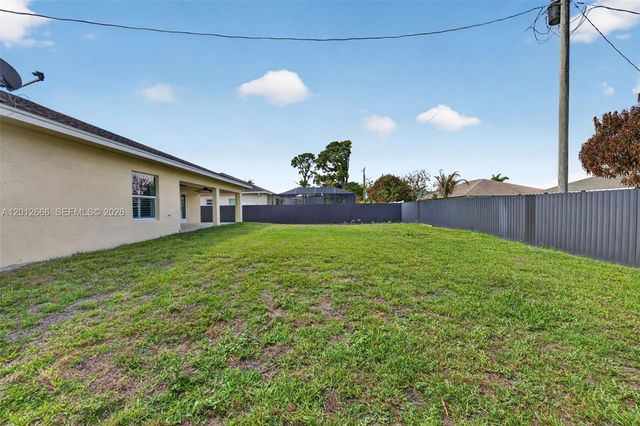 1922 SE Camilo St, Port St. Lucie, FL 34952