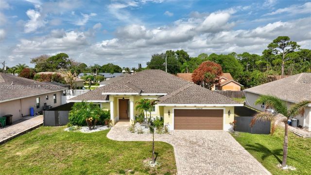 1922 SE Camilo St, Port St. Lucie, FL 34952