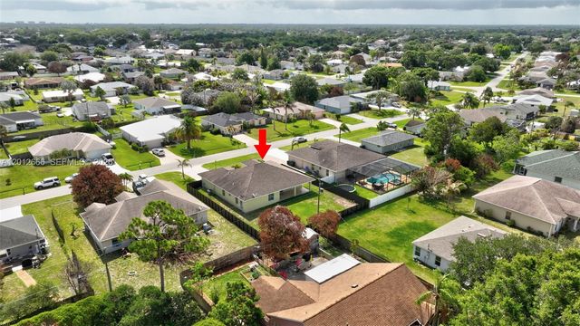 1922 SE Camilo St, Port St. Lucie, FL 34952