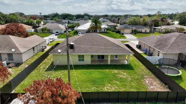 1922 SE Camilo St, Port St. Lucie, FL 34952
