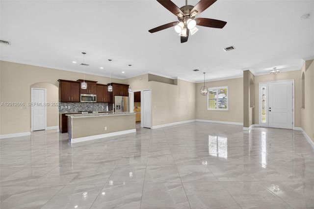 1922 SE Camilo St, Port St. Lucie, FL 34952