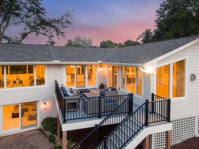 1155 Heritage Lane, Wayzata, MN 55391