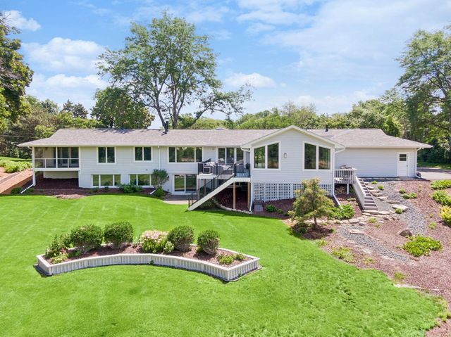 1155 Heritage Lane, Wayzata, MN 55391