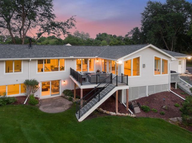 1155 Heritage Lane, Wayzata, MN 55391