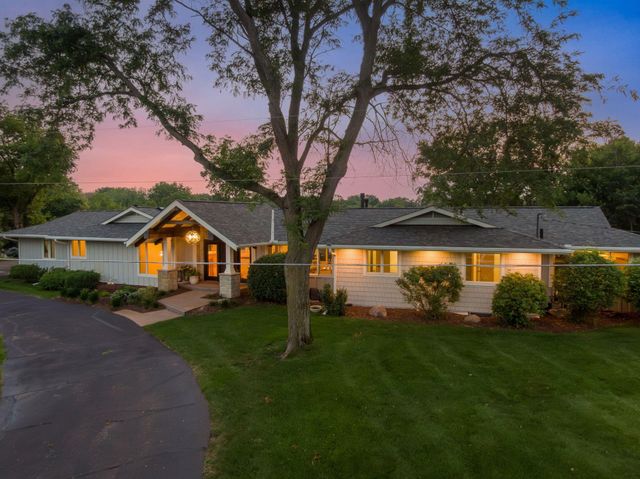 1155 Heritage Lane, Wayzata, MN 55391