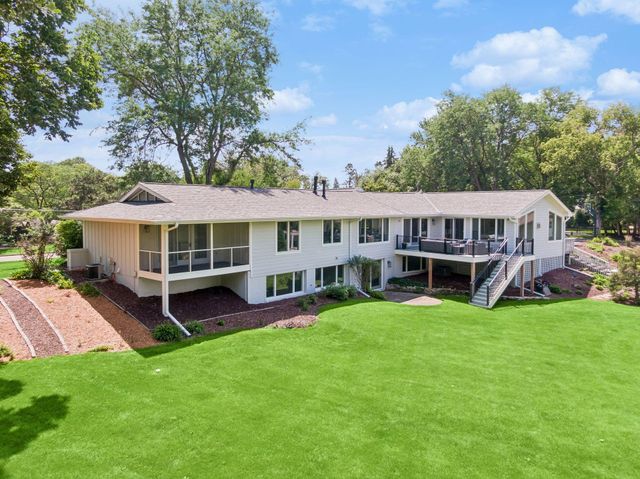 1155 Heritage Lane, Wayzata, MN 55391