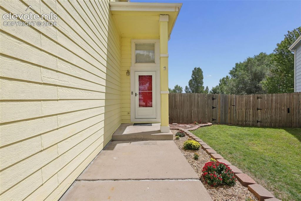 6185 Juno Court, Colorado Springs, CO 80922 — photo 4