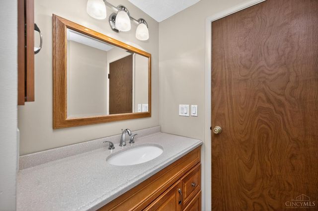 10225 Springknob Court, Colerain Twp, OH 45251