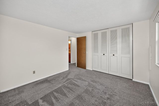 10225 Springknob Court, Colerain Twp, OH 45251