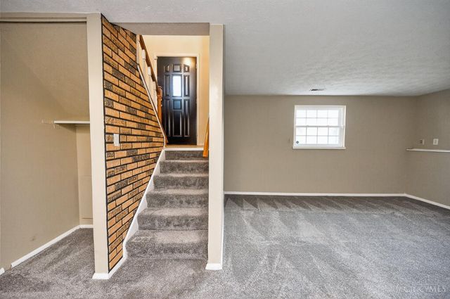 10225 Springknob Court, Colerain Twp, OH 45251