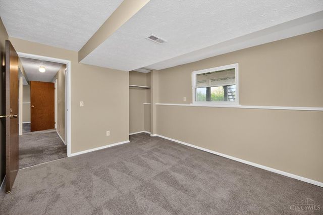 10225 Springknob Court, Colerain Twp, OH 45251