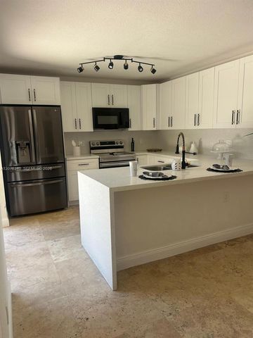1316 SW 118th Terrace 1316, Davie, FL 33325