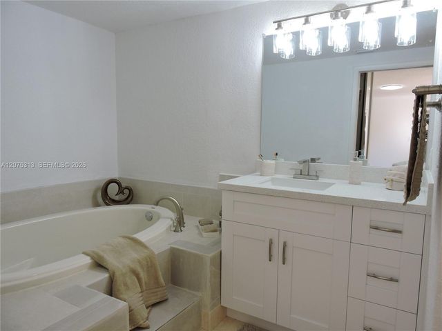 1316 SW 118th Terrace 1316, Davie, FL 33325