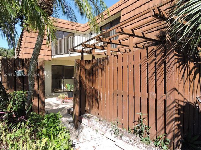 1316 SW 118th Terrace 1316, Davie, FL 33325
