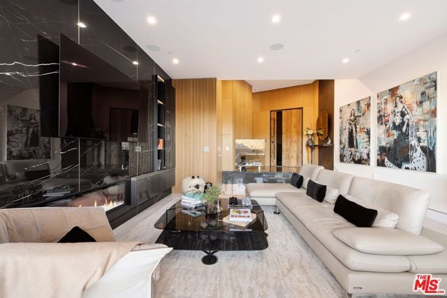 976 Bel Air Road, Los Angeles, CA 90077