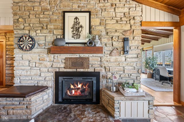 488 Town Hill Road E, Nashville, IN 47448
