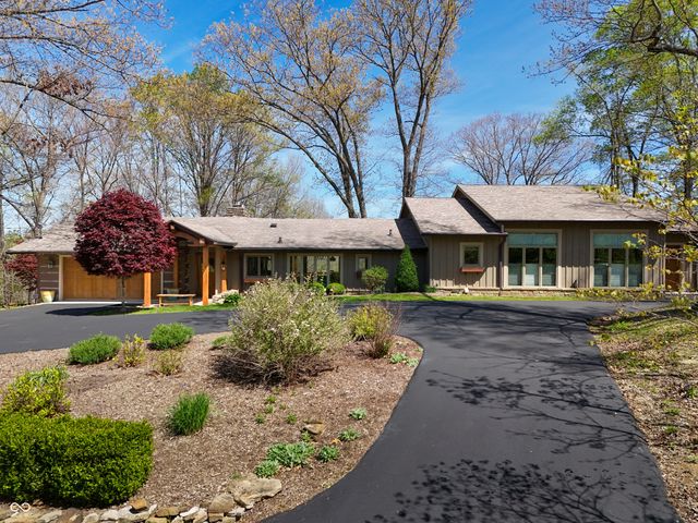 488 Town Hill Road E, Nashville, IN 47448