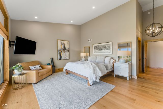 488 Town Hill Road E, Nashville, IN 47448