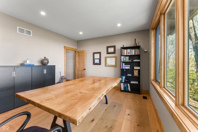 488 Town Hill Road E, Nashville, IN 47448