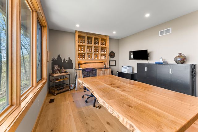 488 Town Hill Road E, Nashville, IN 47448